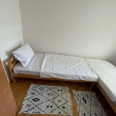 Ilidza Luzani Apartamento