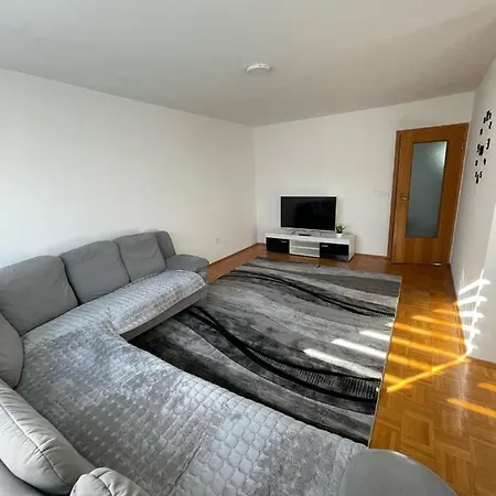 Ilidza Luzani Apartamento